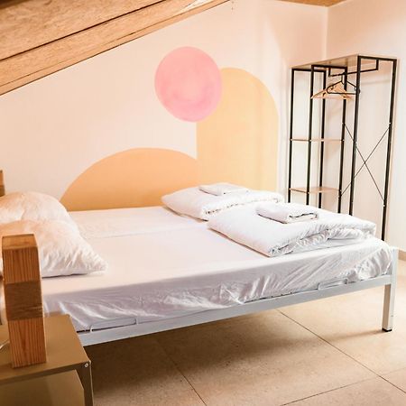 The White Hill Guesthouse Йерухам Экстерьер фото